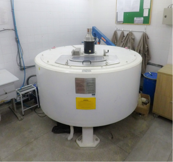 Centrífuga Geotécnica de Braço com capacidade de 60g-ton (D=1.2m)